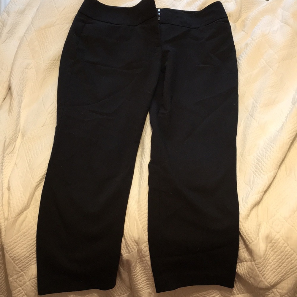 Women’s black cropped pants